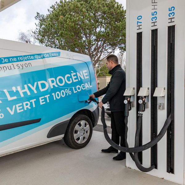 Station hydrogène vert France La Roche sur Yon